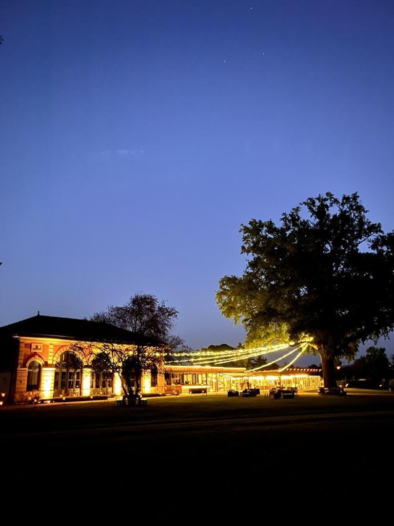 L'orangerie De Châtel - Selection Figaro Magazine 2019 *